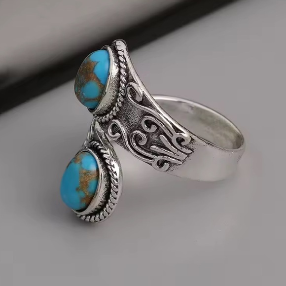 Vintage Turquoise Stone Silver Boho Style Ring - Picture 5 of 7